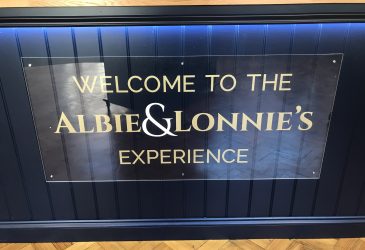 Albie & Lonnie's