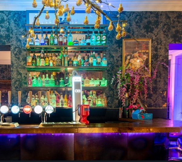 Ronnie's Bar Warwick